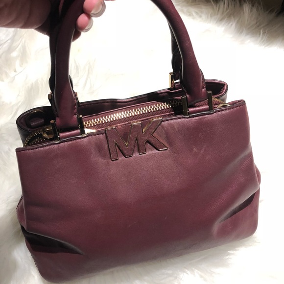 MICHAEL Michael Kors Handbags - ❌ SOLD ❌ Micheal Kors Leather Purse